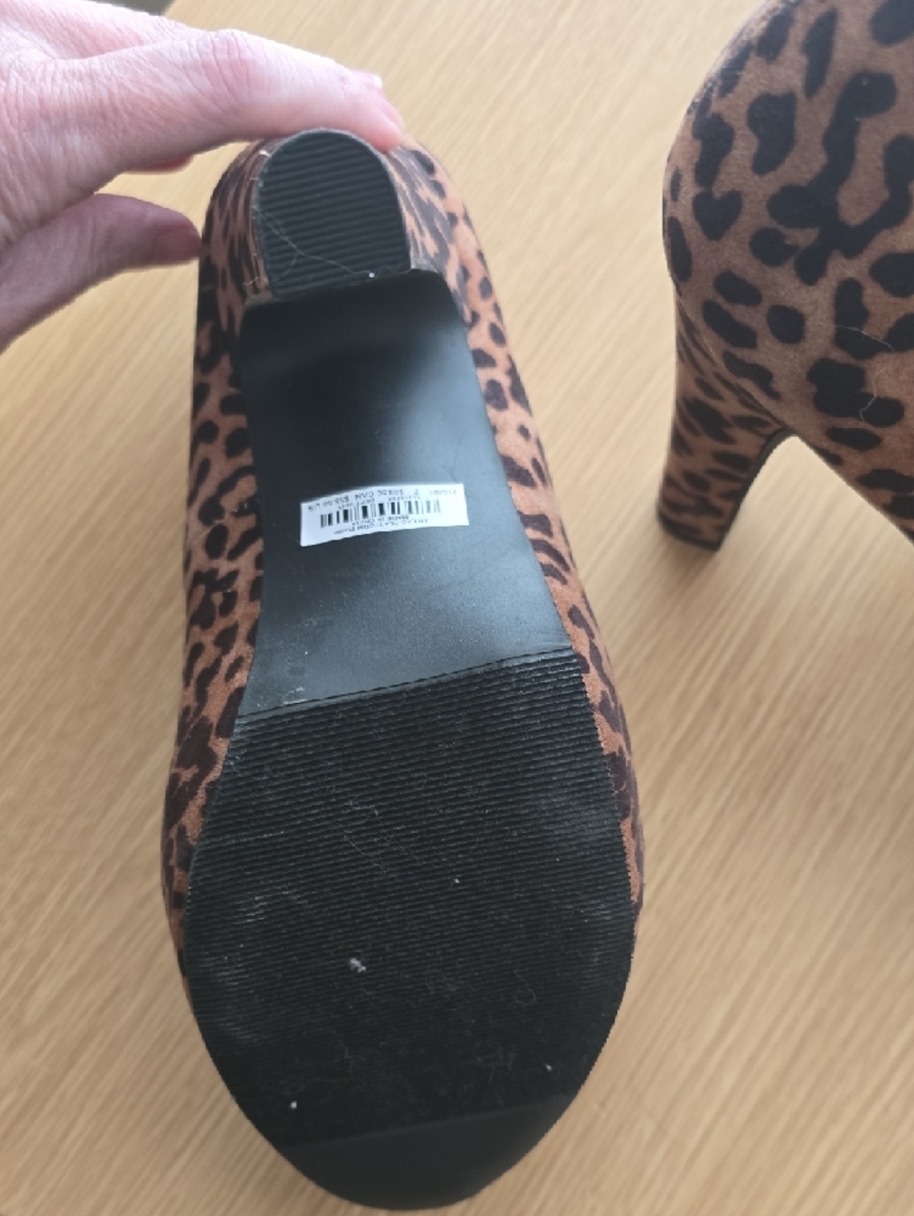 torrid Leopard-Print Platform Pumps in Brown and Black - Picture 4 of 6